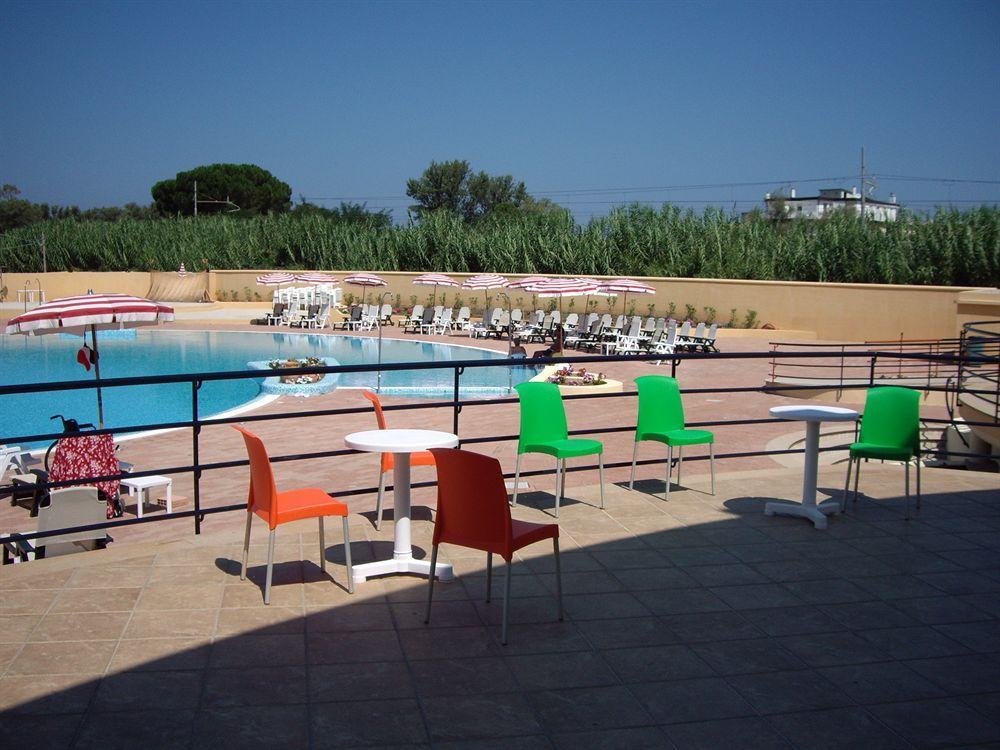 Hotel Resort Lido Degli Aranci Vibo Valentia Exterior photo