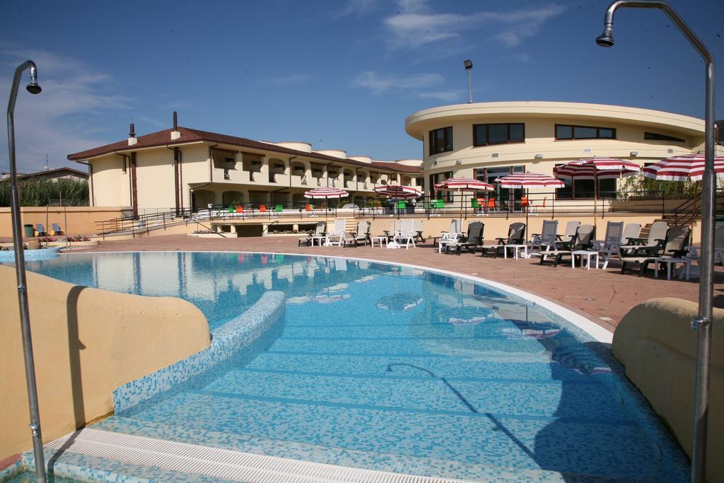 Hotel Resort Lido Degli Aranci Vibo Valentia Exterior photo