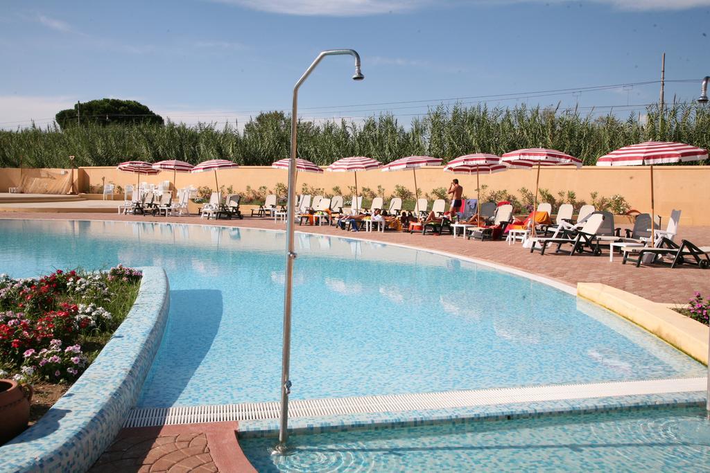 Hotel Resort Lido Degli Aranci Vibo Valentia Exterior photo