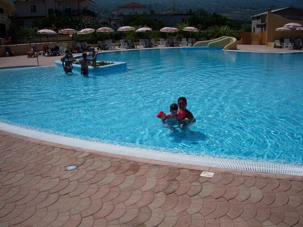 Hotel Resort Lido Degli Aranci Vibo Valentia Exterior photo